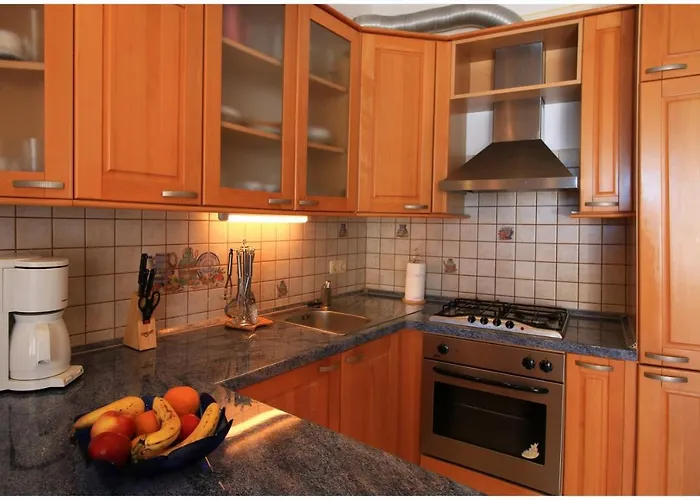 1089c * Rogoznica (Sibenik-Knin)